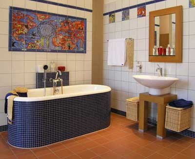 Bathroom on Larger Look Of Your Small Bathroom With A Touch Of Classic Decoration
